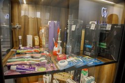 Стоматологический центр ALLURE, с рейтингом 4.9 - находится по адресу Красноярск, Советский район, микрорайон Взлётка, улица Весны, 32 