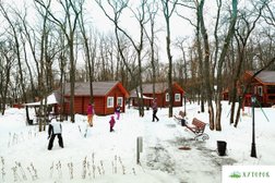 База отдыха Хуторок, с рейтингом 4 - находится по адресу Воронежская область, с. Семилуки, улица Чернышёва Гора, 2 