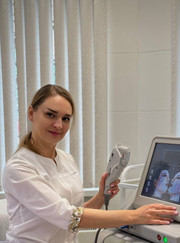 Медицинская сестра, косметолог Ирина Витальевна Сальникова