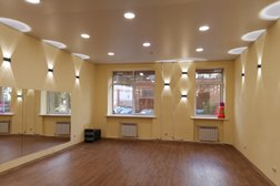 Центр спорта на Шефской улице, с рейтингом 4 - находится по адресу Екатеринбург, Орджоникидзевский район, микрорайон Эльмаш, Шефская улица, 97 