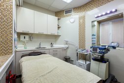 Стоматологическая клиника Кэри, с рейтингом 4.6 - находится по адресу Москва, Университетский проспект, 9 