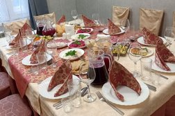 Трапезная Помним-Любим, с рейтингом 5 - находится по адресу Нижний Новгород, Сормовский район, 603158, Победная улица, 14 