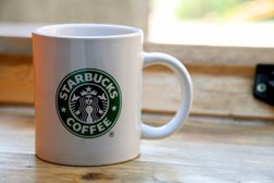 Кофейня Stars Coffee, с рейтингом 3.9 - находится по адресу Ленинградская область, Кудрово, Мурманское шоссе 12 километр, 1 