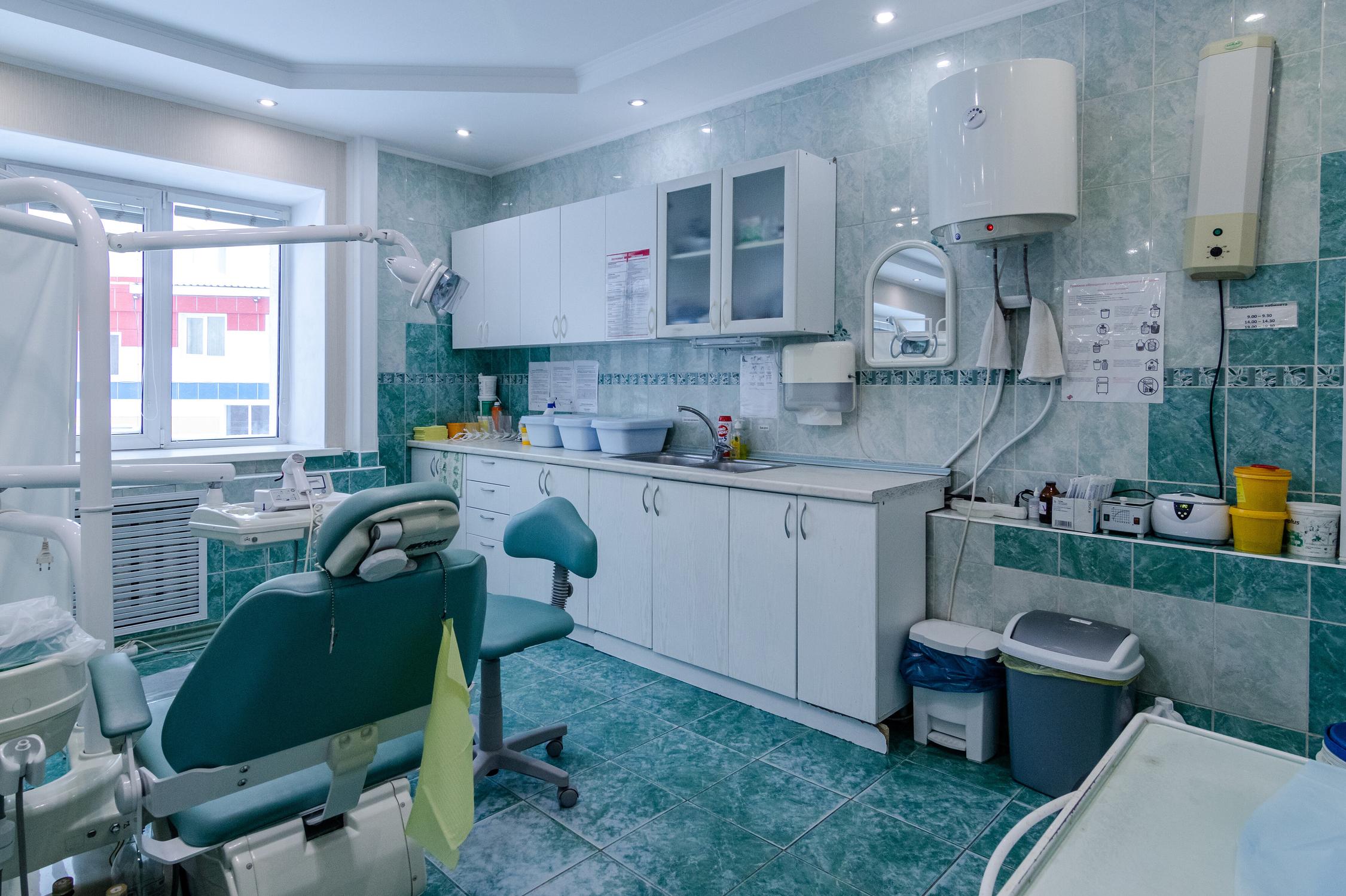 Жемчужина подолья подольск беляевская улица. Стоматологическая поликлиника твардовского 27. Стоматологическая 60 строгино. Режевская стоматологическая поликлиника. Стоматологическая 60 строгино.