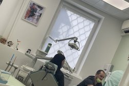 Стоматологическая клиника Р.И. клиник, с рейтингом 3.3 - находится по адресу Москва, Большая Серпуховская улица, 60 