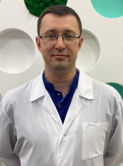 Стоматолог-хирург, имплантолог Дмитрий Александрович Чечулин