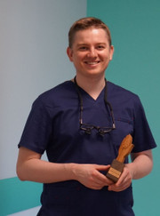 Микрохирург, ортопед Алексей Александрович Хентов