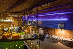 Loft for Friends, с рейтингом 4.5 - находится по адресу Москва, Кутузовский проспект, 12с1 