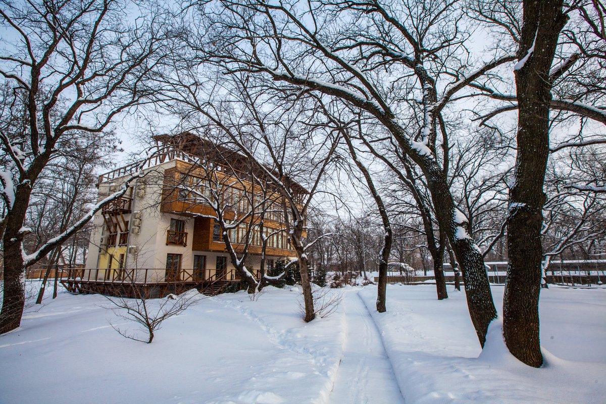 Загородной клуб нефтяник