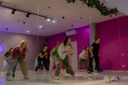 Студия танцев Сфера, с рейтингом 4.3 - находится по адресу Сочи, улица Кирова, 56 