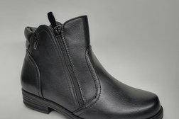 Магазин обуви и сумок Sofit, с рейтингом 4.3 - находится по адресу Самарская область, Сызрань, проспект 50 лет Октября, 54а к1 