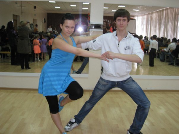 База танцевальных спортсменов. Крепкий орешек танцевально-спортивный клуб Новосибирск. Спортивные танцы Нефтегорск.