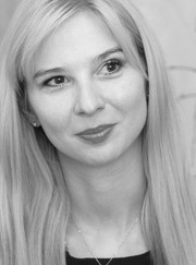 Стоматолог, стоматолог-терапевт Оксана Сергеевна Гладыш