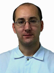 Стоматолог, стоматолог-ортопед Роман Игоревич Судаков