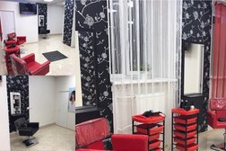 Салон красоты Брусника, с рейтингом 3.8 - находится по адресу Мурманск, Октябрьский округ, Новое плато, 183038, улица Володарского, 13 