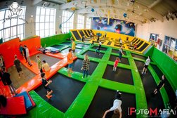 Батутный центр Невесомость, с рейтингом 3.8 - находится по адресу Калуга, улица Генерала Попова, 3 
