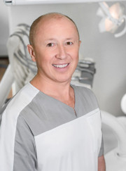 Стоматолог, стоматолог-ортопед Рубис Ляуфарович Сабиров