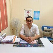 Уролог Акбар Хайдарович Оралбаев