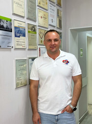 Имплантолог, стоматолог Валерий Владимирович Тугушев