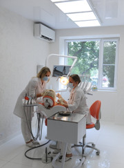 Стоматолог-терапевт, ортодонт Элина Владимировна Суворова