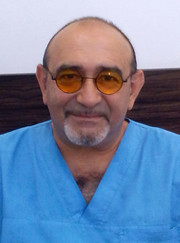 Стоматолог, стоматолог-ортопед Рафаел Арамович Геворгян