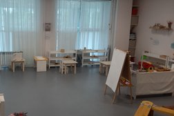 Центр Монтессори Росток, с рейтингом 4.4 - находится по адресу Челябинск, улица Молодогвардейцев, 27д 