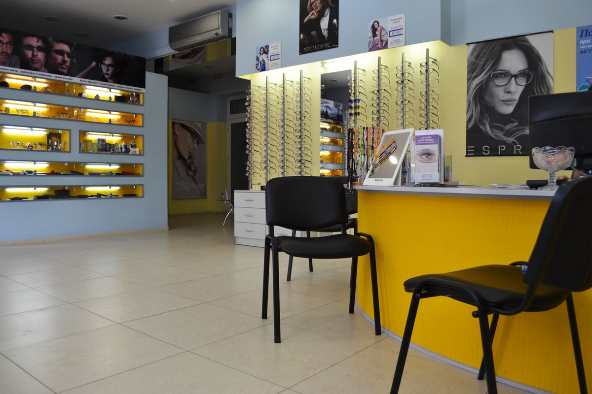 Ленинский проспект 113 калининград оптика экспресс. Оптика экспресс на островского калининград. Оптика экспресс калининград. Салон оптики модерн. Театральная 30 калининград самсунг номер телефона.