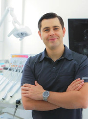 Имплантолог, стоматолог Алексей Евгеньевич Крашенинников