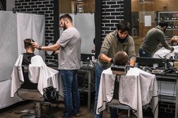 Барбершоп Friends, с рейтингом 4.3 - находится по адресу Самара, Аэродромная улица, 47а 