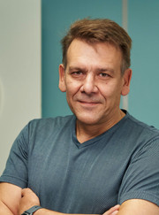 Онколог, колопроктолог Дмитрий Евгеньевич Попов