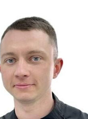Стоматолог, стоматолог-хирург Никита Владиславович Карев
