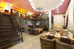 Лаундж-кафе Бай хан, с рейтингом 4.2 - находится по адресу Республика Башкортостан, Уфа, Гафури, 4 