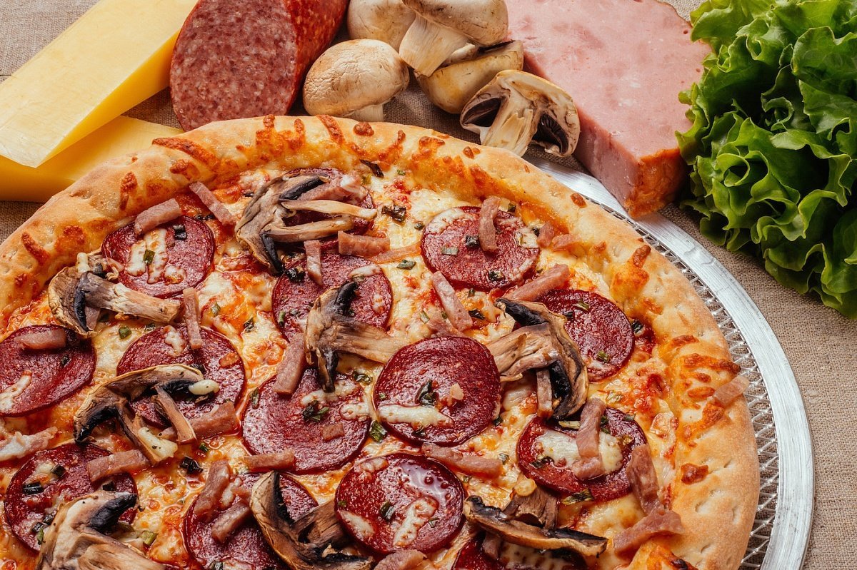 Круглосуточная еда улан удэ. Дориос пицца. Пицца Улан-Удэ. Дориос пицца ассортимент. Пицца классическая фото.