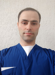 Стоматолог-хирург, стоматолог Карен Варужанович Григорян