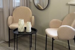 Студия красоты MOON Beauty House, с рейтингом 2 - находится по адресу Пермь, улица Юрия Смирнова, 3 