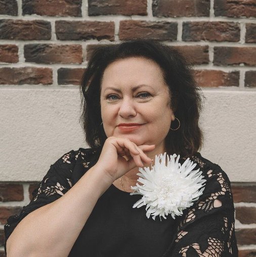 Лариса Юрьевна Тихонова