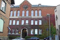 Средняя школа №10 школа с углублением изучением отдельных предметов, с рейтингом 3.4 - находится по адресу Калуга, улица Маршала Жукова, 51 