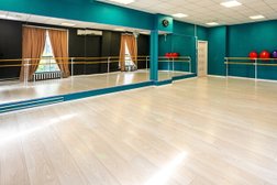 Театр танца и пластики Домино, с рейтингом 4.6 - находится по адресу Санкт-Петербург, Орлово-Денисовский проспект, 19 к2 ст1 