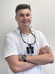 Стоматолог-ортопед, стоматолог Никита Александрович Комогорцев