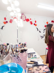 Стилист, визажист Акмарал Вау