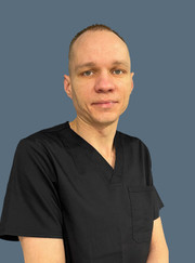 Пародонтолог, имплантолог Александр Александрович Булавинов