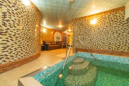 Центр отдыха Relax house, с рейтингом 4 - находится по адресу Тюмень, Олимпийская улица, 34/1 