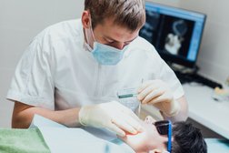 Стоматология Альдента, с рейтингом 4.4 - находится по адресу Красноярск, Ленина, 104 