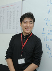 Преподаватель английского языка Ерасыл Сериккан