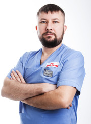 Ветеринар, ветеринарный врач-терапевт Игорь Иванович Силин