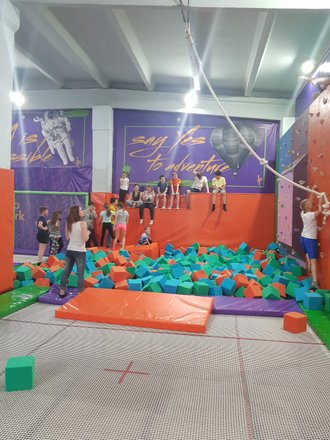 batutnyj klub jump park na
