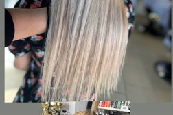 Салон красоты Голливуд, с рейтингом 2.4 - находится по адресу Сочи, Виноградная улица, 184 