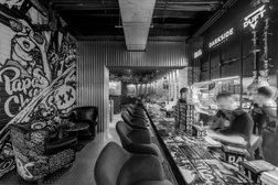 Центр паровых коктейлей Papa`s chilla, с рейтингом 4.7 - находится по адресу Владивосток, Светланская улица, 83 