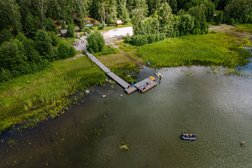 База отдыха Берендеев лес, с рейтингом 3.3 - находится по адресу Челябинская область, город Озерск, Северный берег озера Акакуль, 26Б 