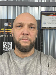 Директор Руслан Викторович Сазонов